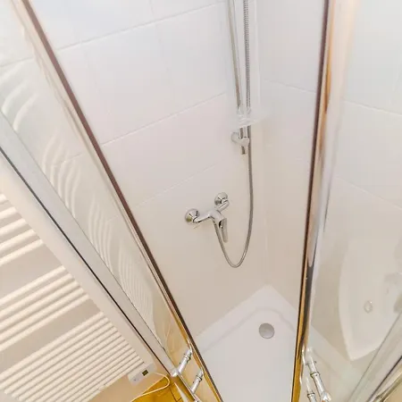 Extraordinary Brzozowa Apartment *